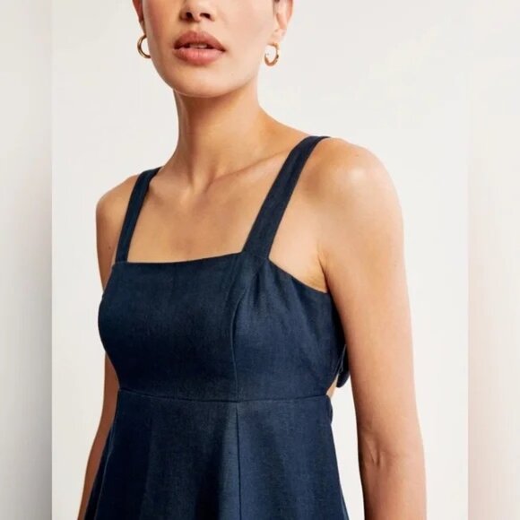 Abercrombie & Fitch Premium Linen Bow Back Maxi Dress - Picture 3 of 11